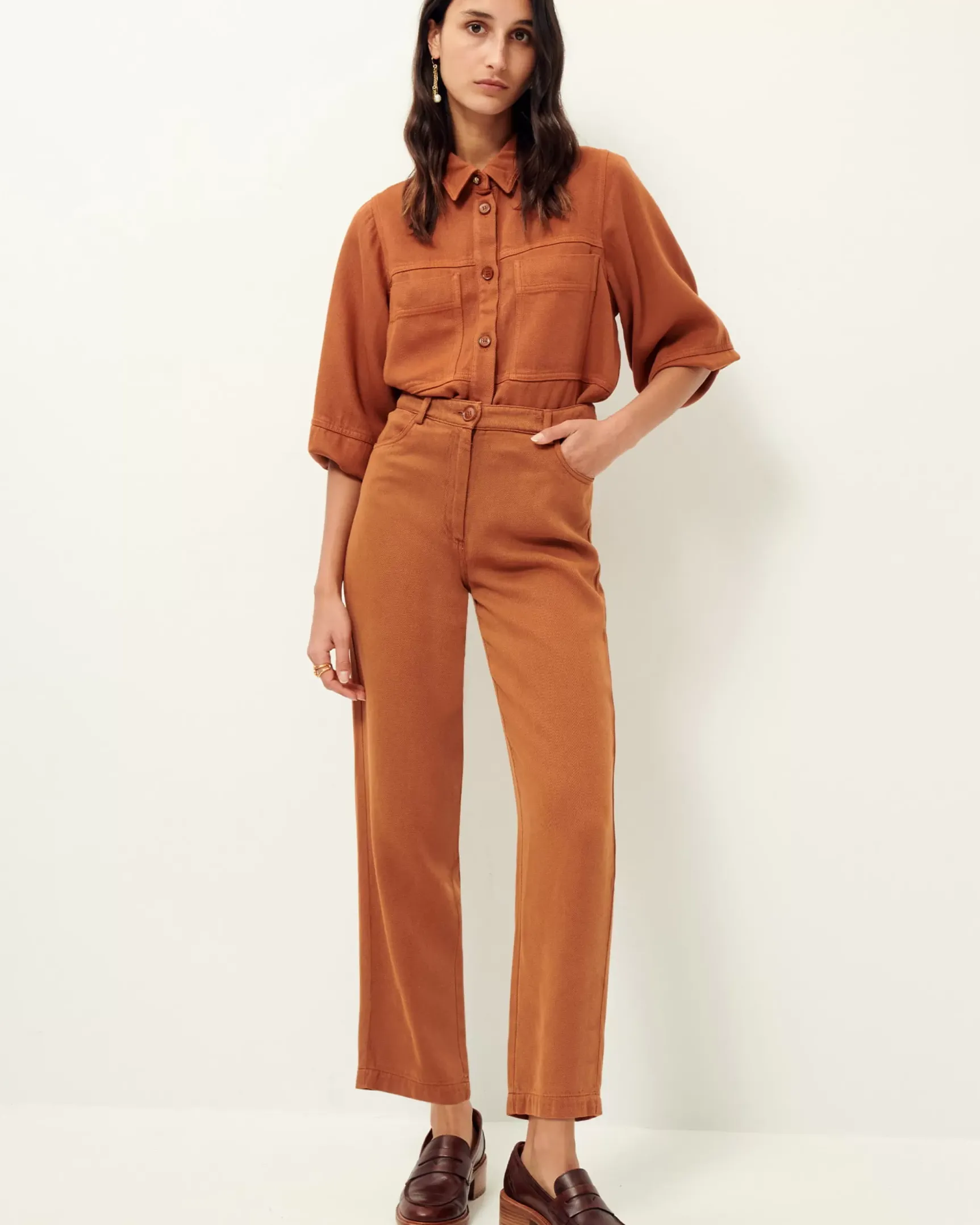 Hot Leone Chemises et blouses